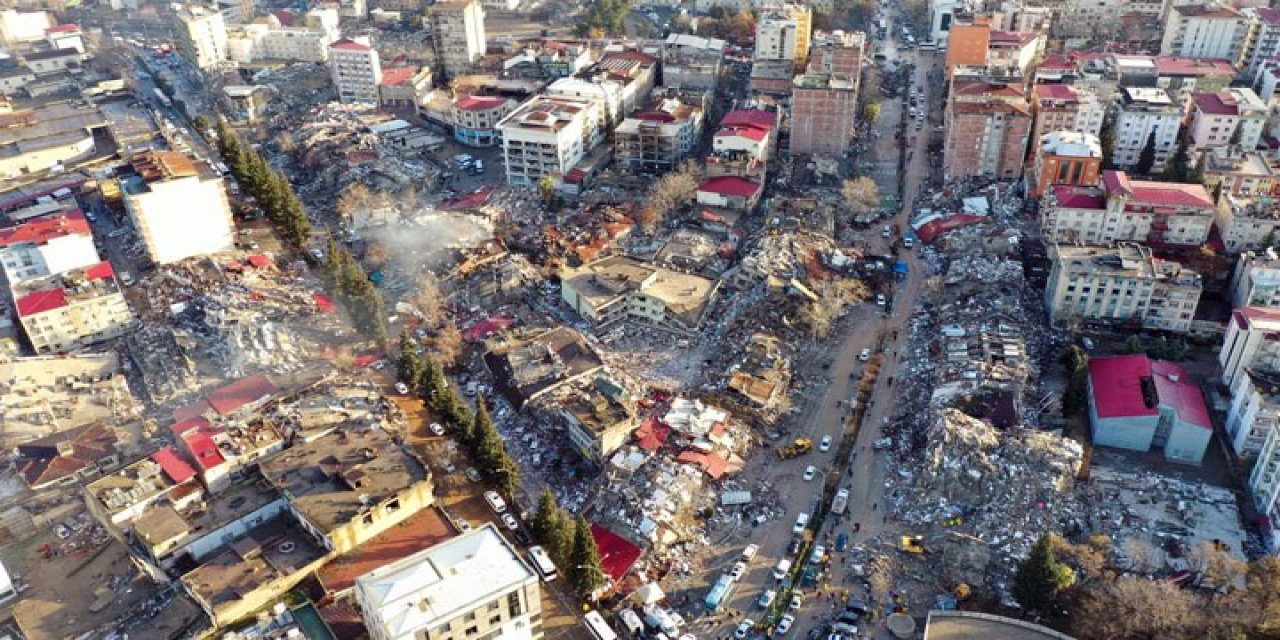 Depremde can kaybı 9 bin 57'ye yükseldi