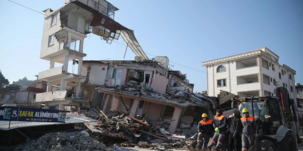 Depremdeki can kaybı 41 bin 20 kişiye yükseldi