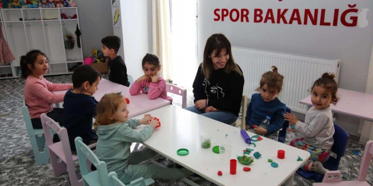 Dersim’de depremzede öğrenciler için sınıf açıldı