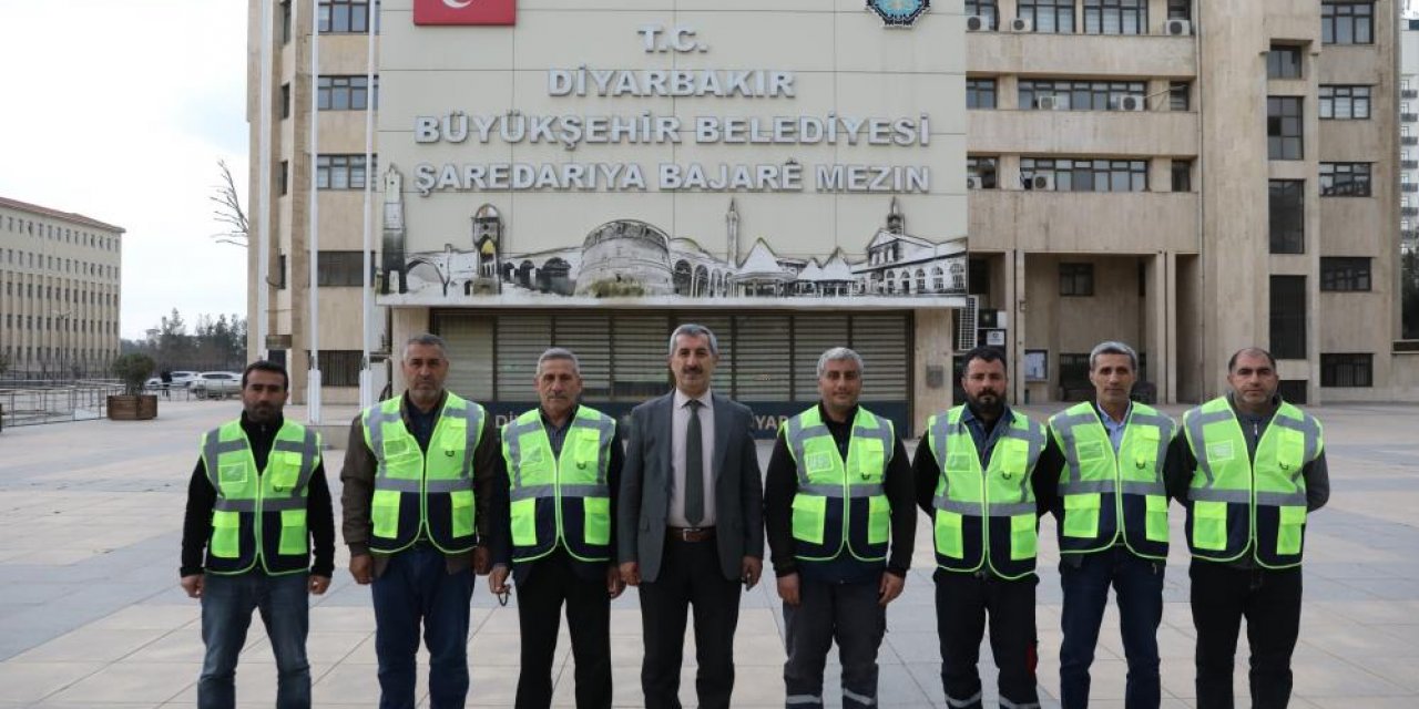 Diyarbakır'dan Hatay'daki inşaat çalışmalarına destek