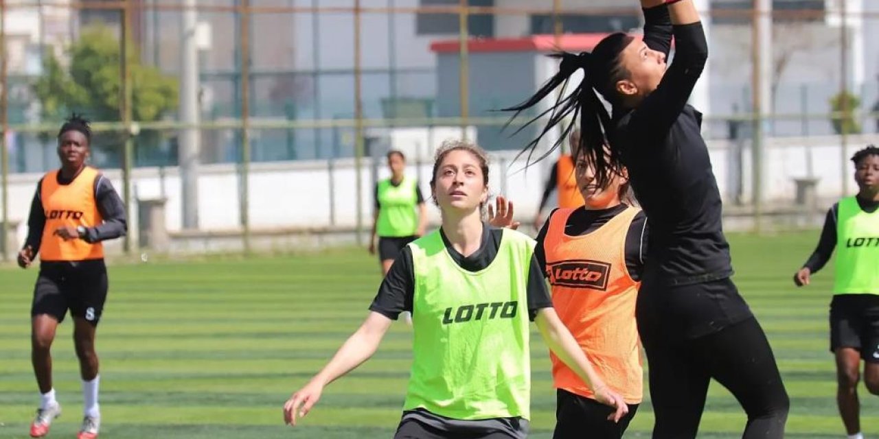 Amedspor Kadın Futbol Takımı, play-off hazırlanıyor