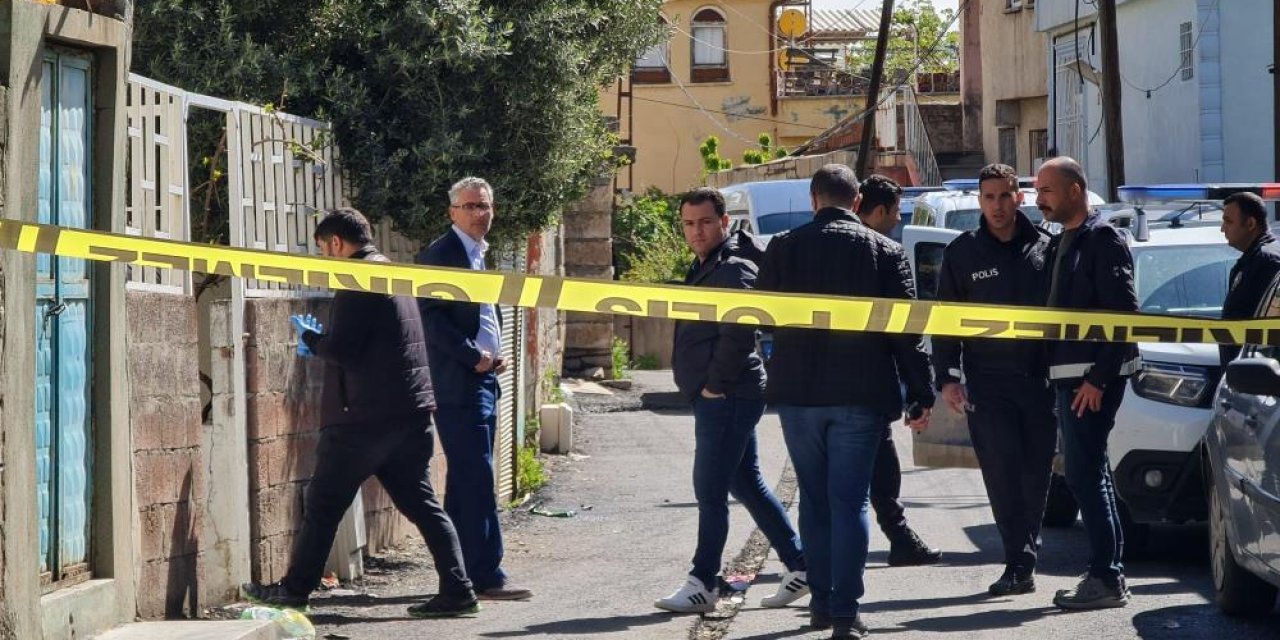 Diyarbakır'da eşi ve akrabasını öldüren şahıs yakalandı