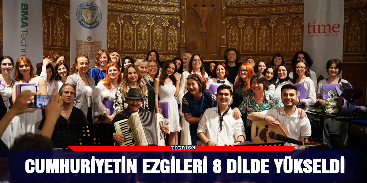 Cumhuriyetin ezgileri 8 dilde yükseldi