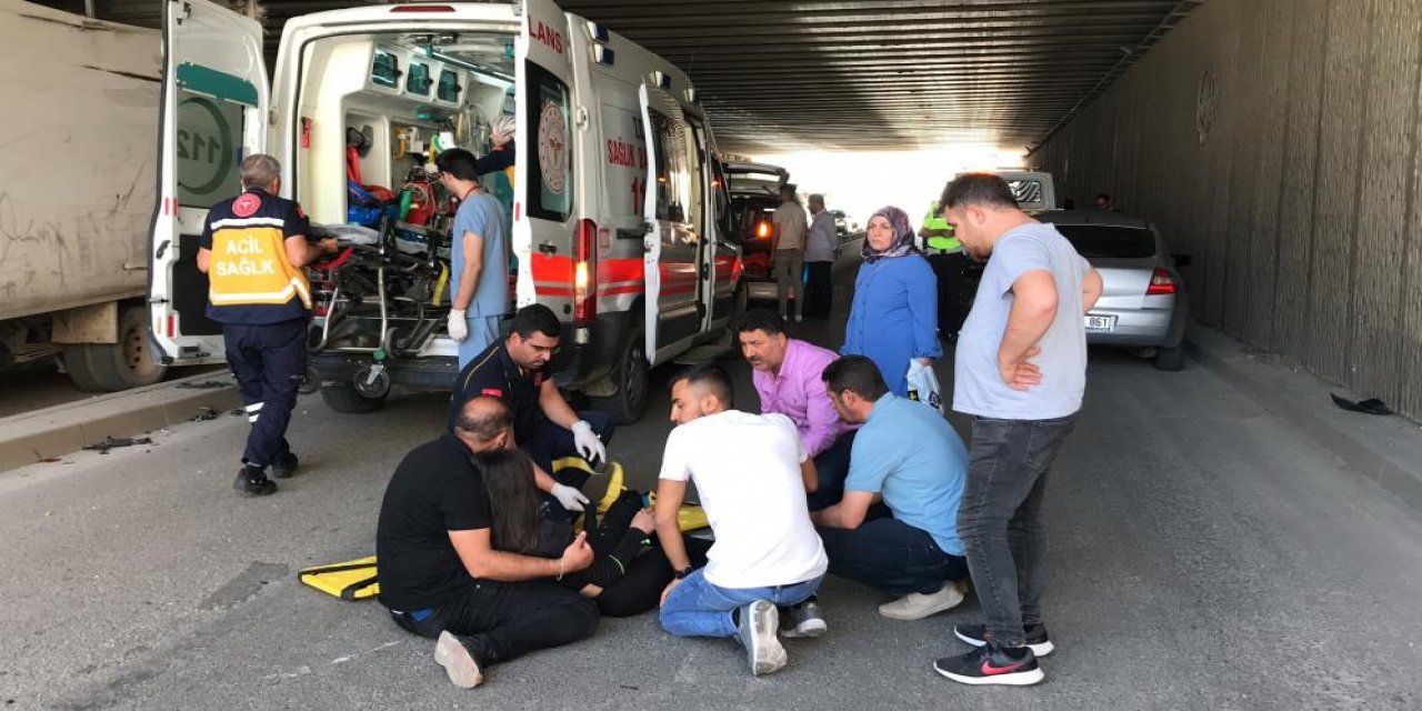 Otomobil motosiklete çarptı: 1 yaralı