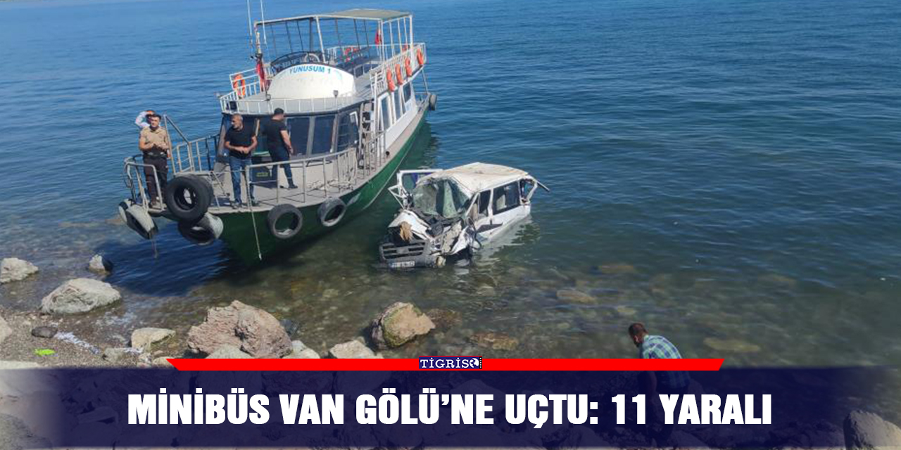 VİDEO - Minibüs Van Gölü’ne uçtu: 11 yaralı