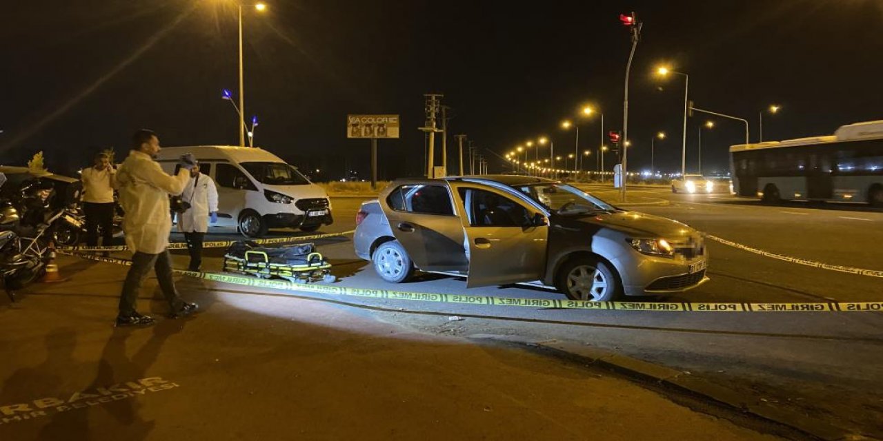 Diyarbakır’da bir kişi araçta ölü bulundu: 2 gözaltı