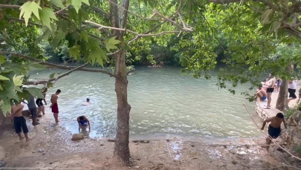Taşkın oldu, 40 ton alabalık diğer türlerle karıştı