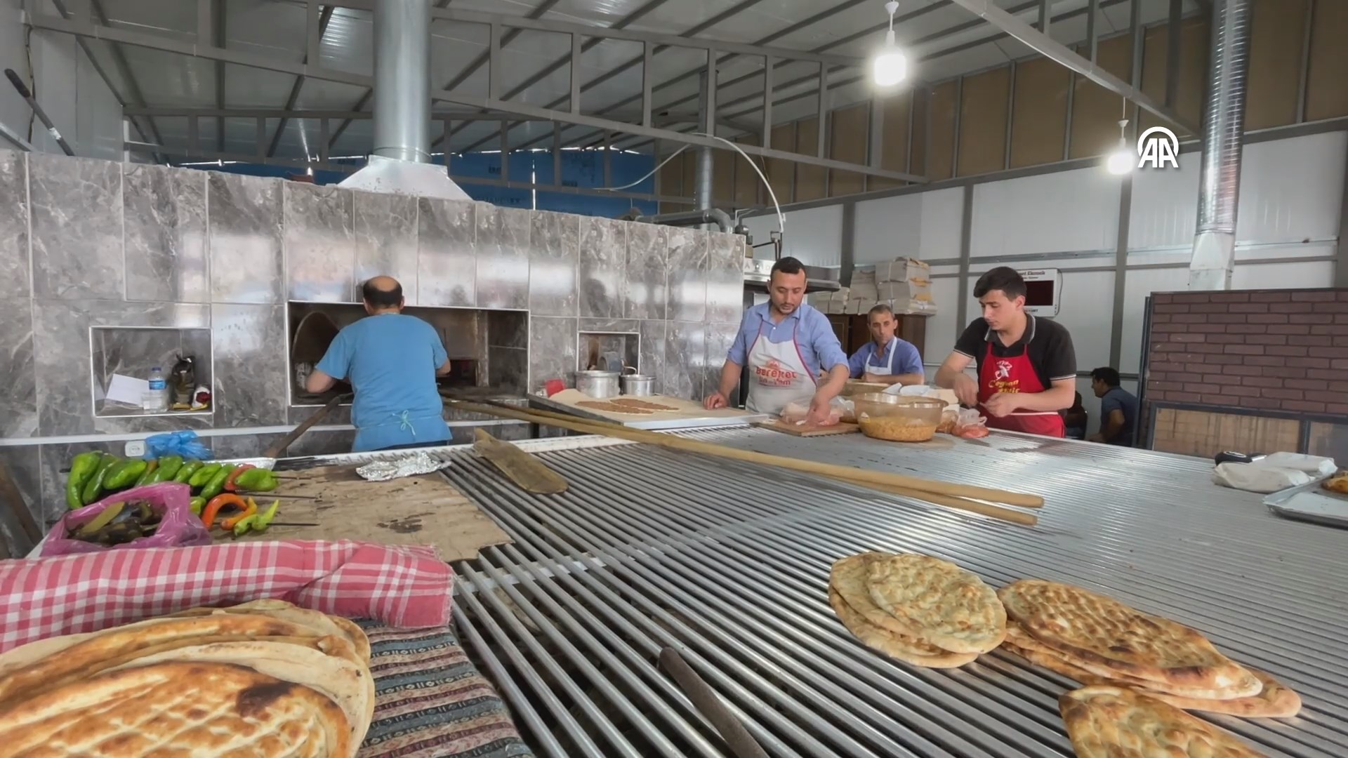 Deprem 3 fırıncıyı aynı çatıya topladı