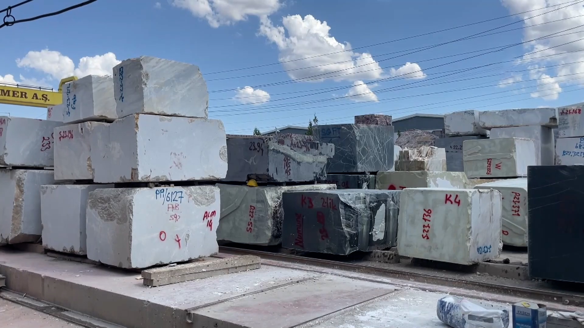 VİDEO - Diyarbakır'ın siyah inci mermeri Kanada ve Avusturya'ya gönderilecek
