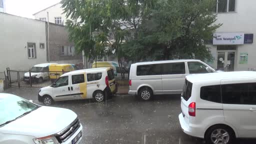 Tunceli’de sağanak yağış