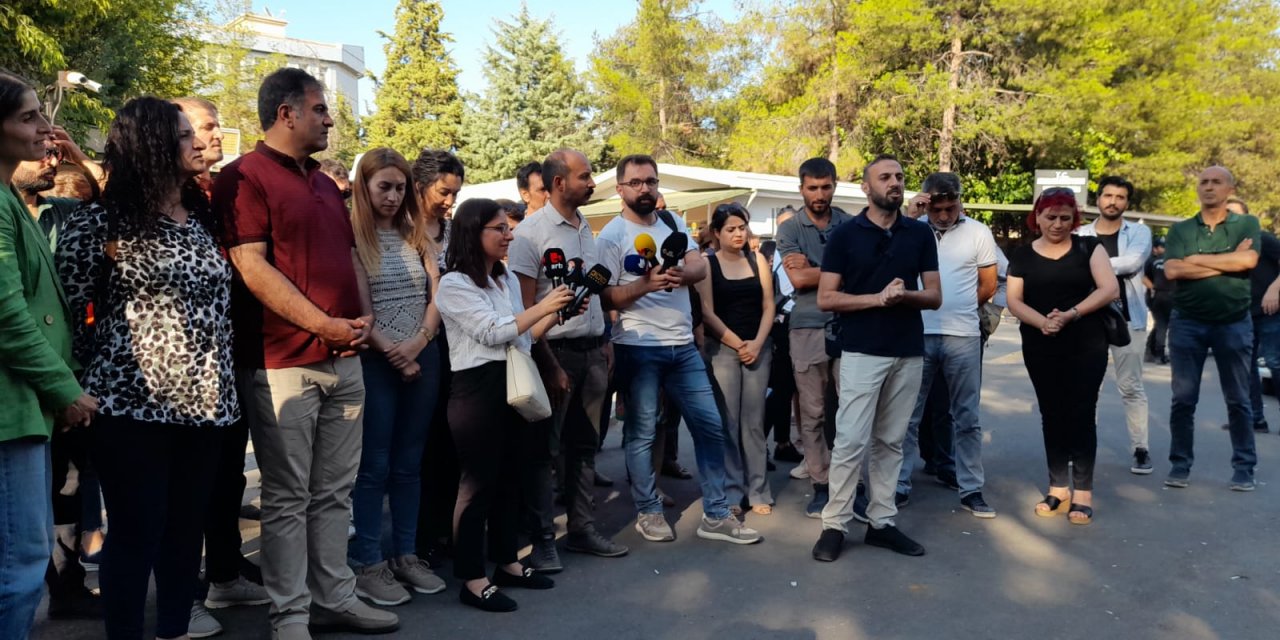 VİDEO - Diyarbakır’da tutuklu 15 gazeteci serbest