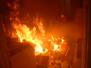 Siverek’te öfkeli çiftçiler kırdı döktü