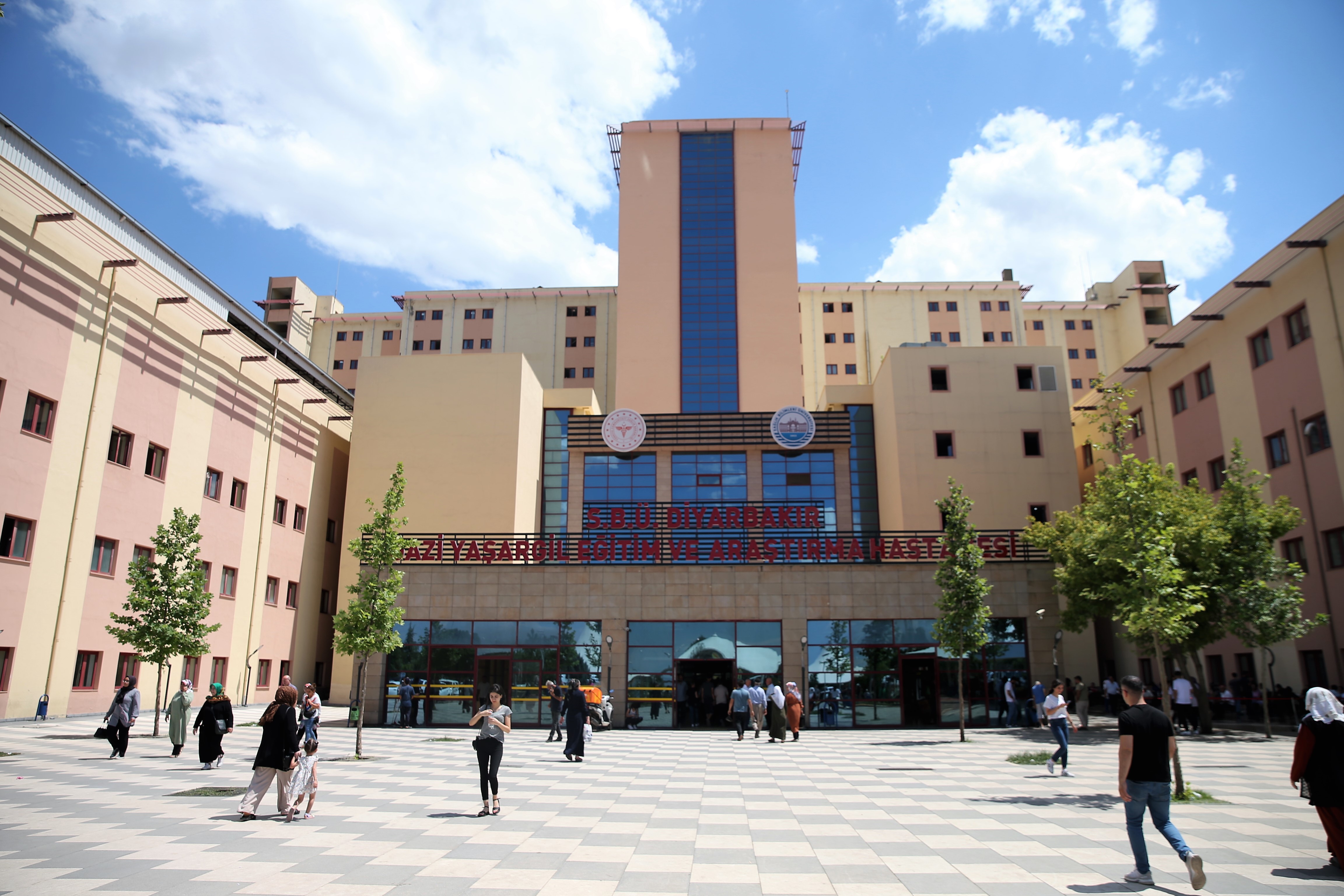 Tedavi gördü, bacağını kaybetmekten kurtuldu