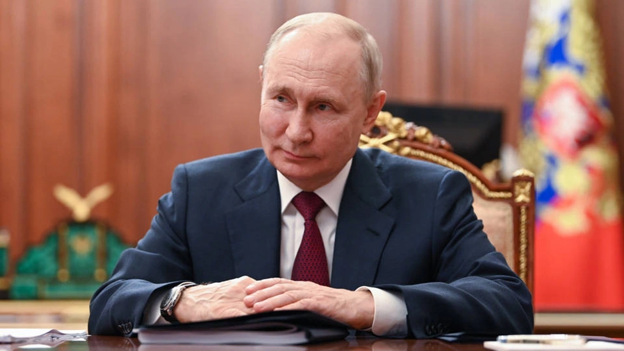 Putin: Stalin'in hediyesini hatırlatacağız