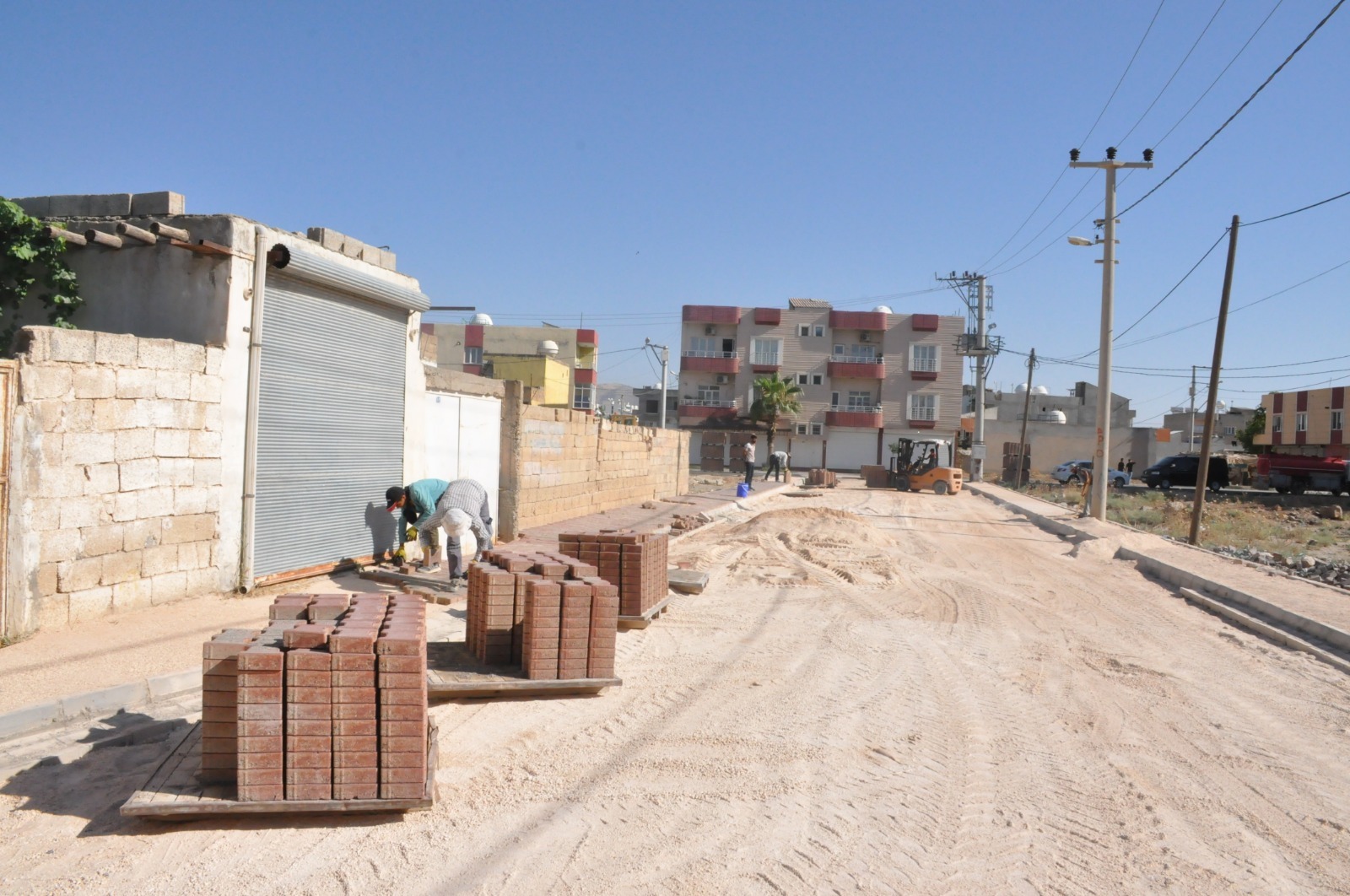 Kızıltepe'de yol çalışmaları sürüyor