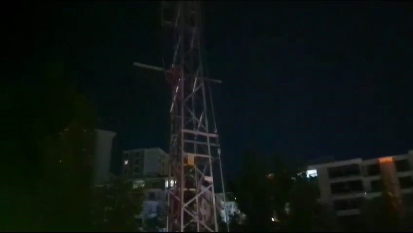 Patlayan trafo panik yarattı