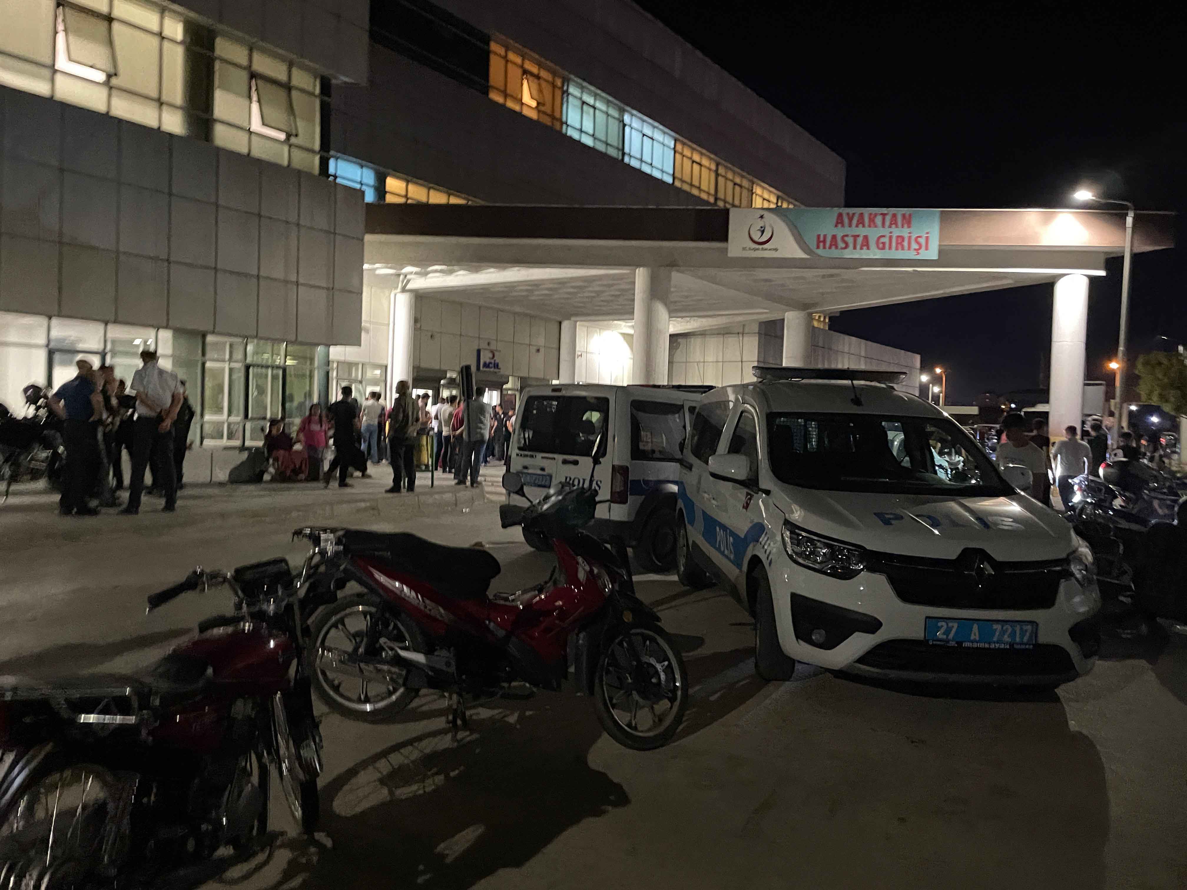 Antep'te bıçaklı kavgayı ayırmaya çalışan komşu yaşamını kaybetti