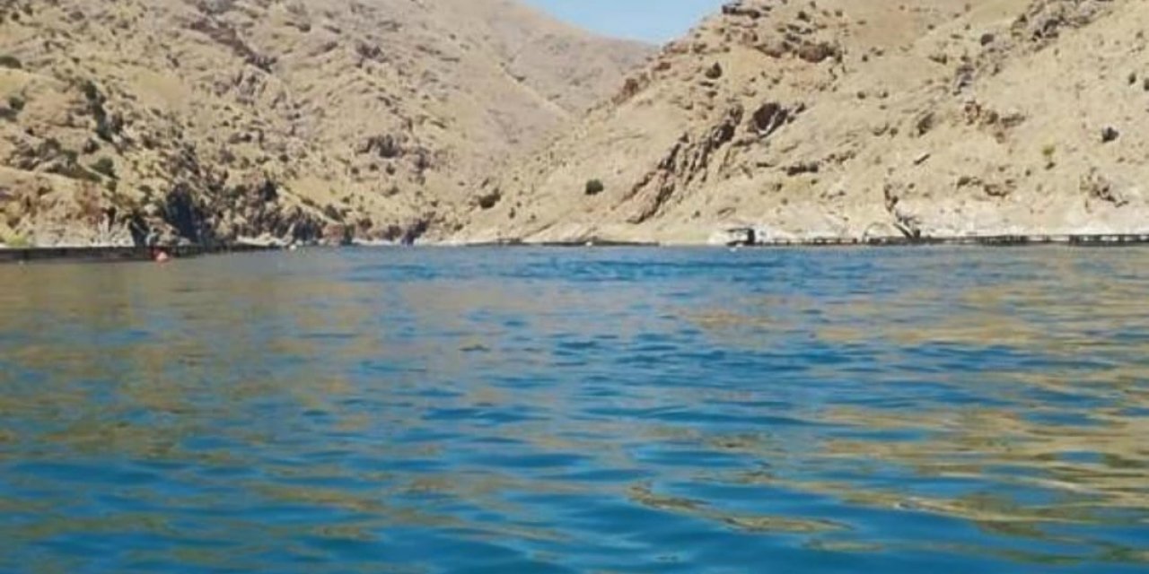 Tekneden suya düşen mühendis kayboldu