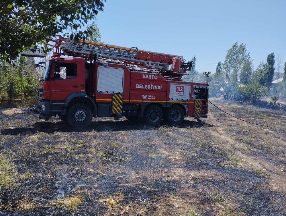 Anız yangını korkutuyor