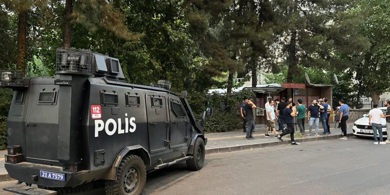 Diyarbakır’da kardeş kavgasında kan döküldü