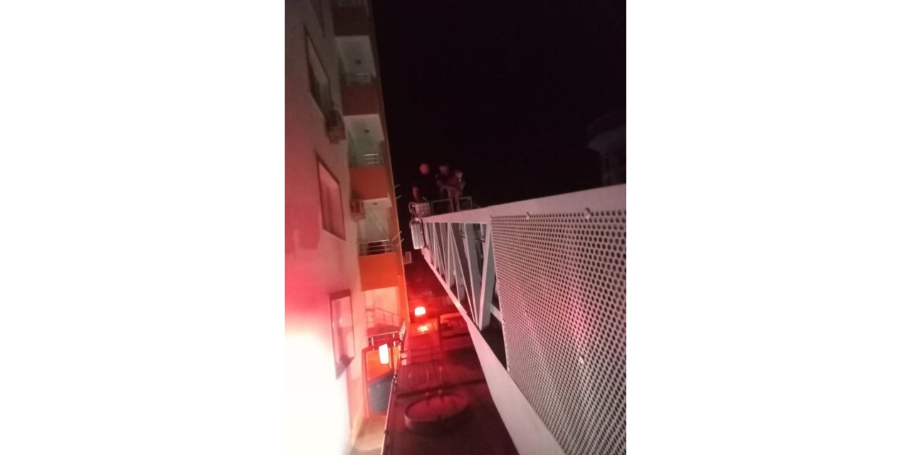 2 yaşındaki çocuk evde yanıyordu