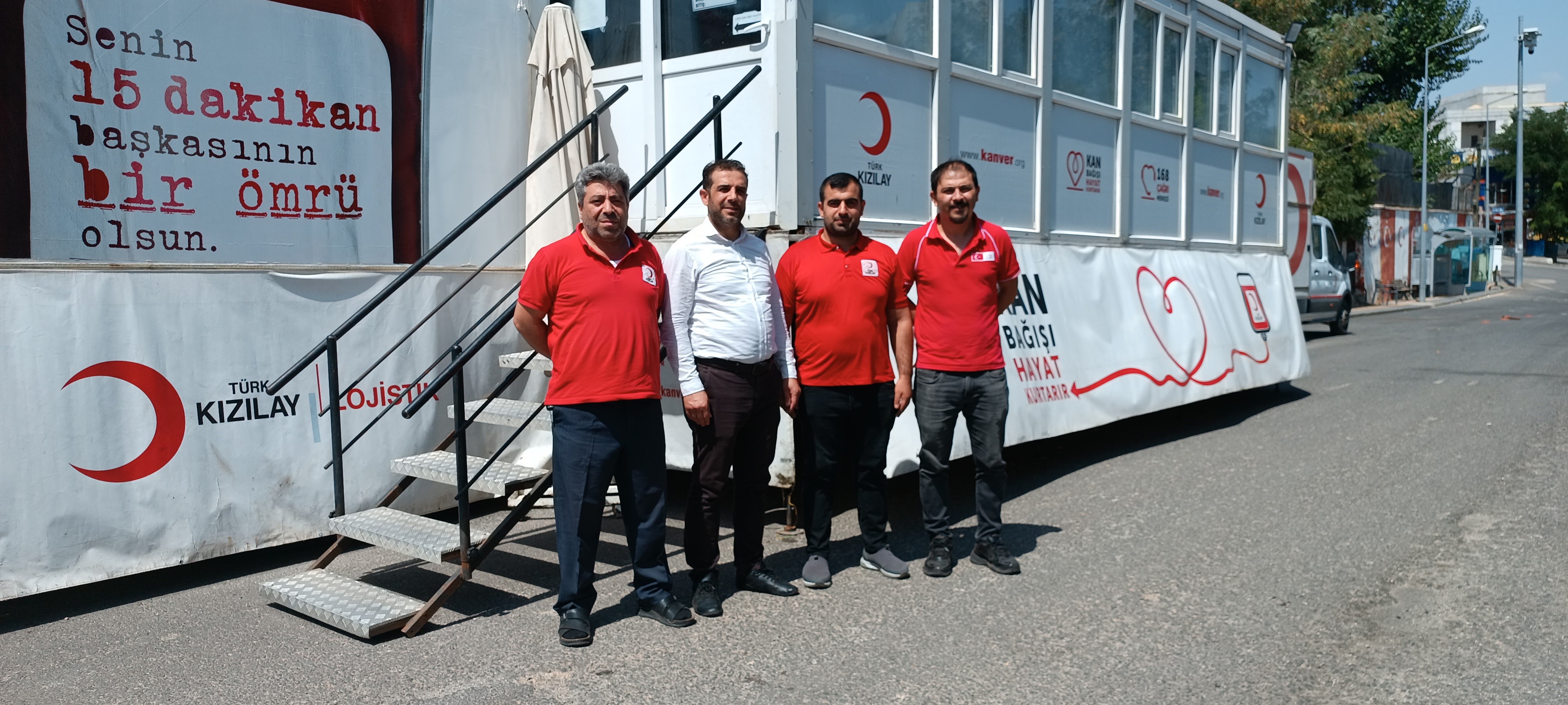 Dicleliler Kızılay’a kan bağışı yaptı