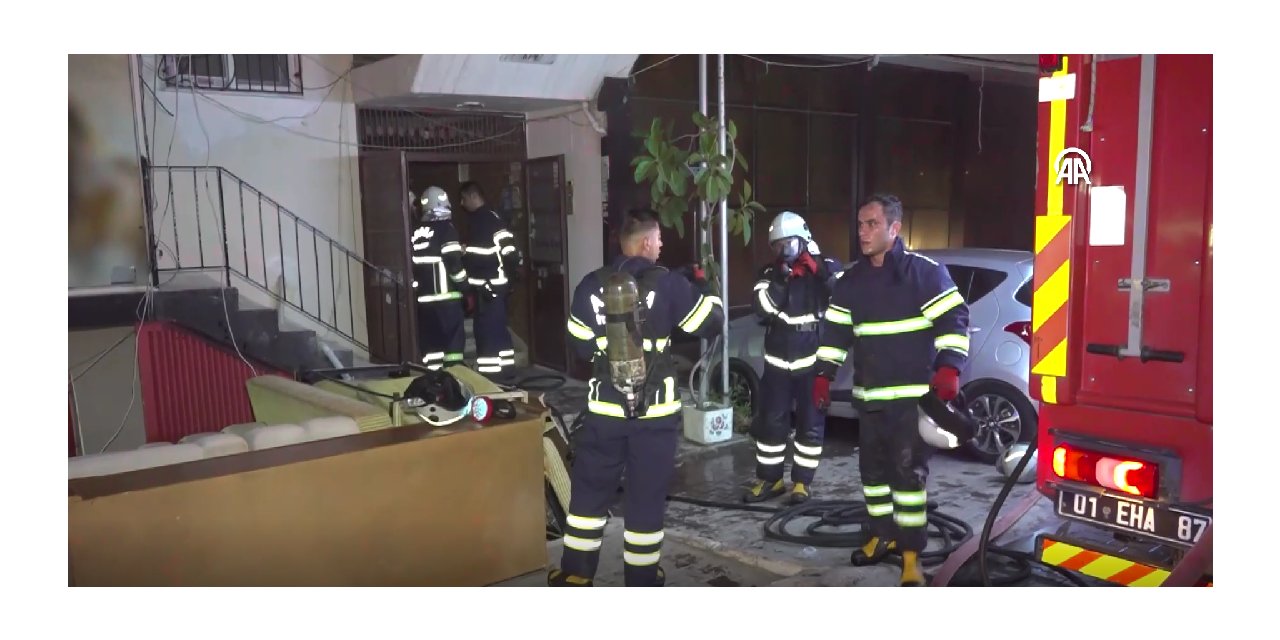 Adana'da yangın, 20 kişi hastaneye kaldırıldı