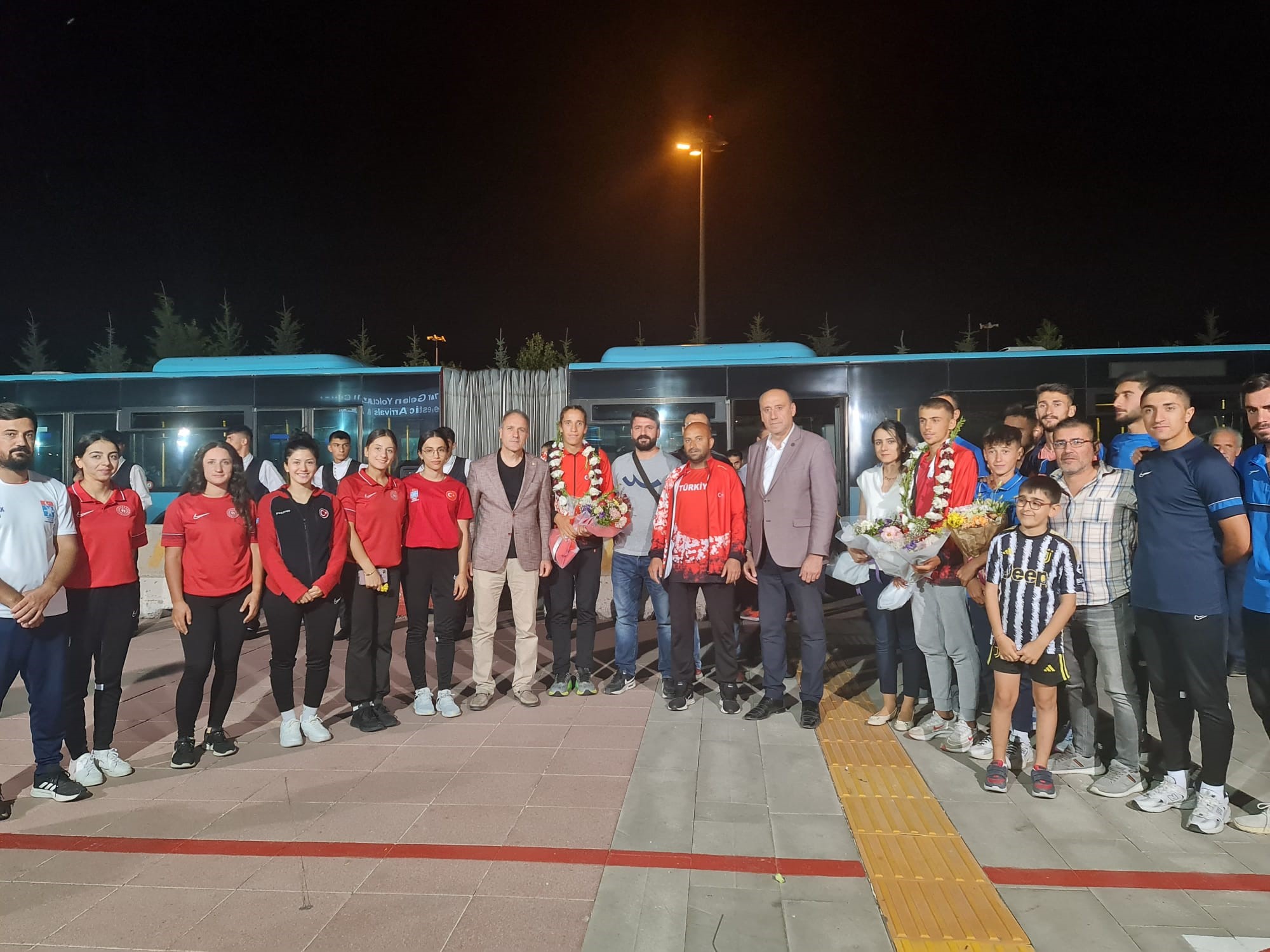 Erzurum, Avrupa şampiyonunu görkemli karşıladı