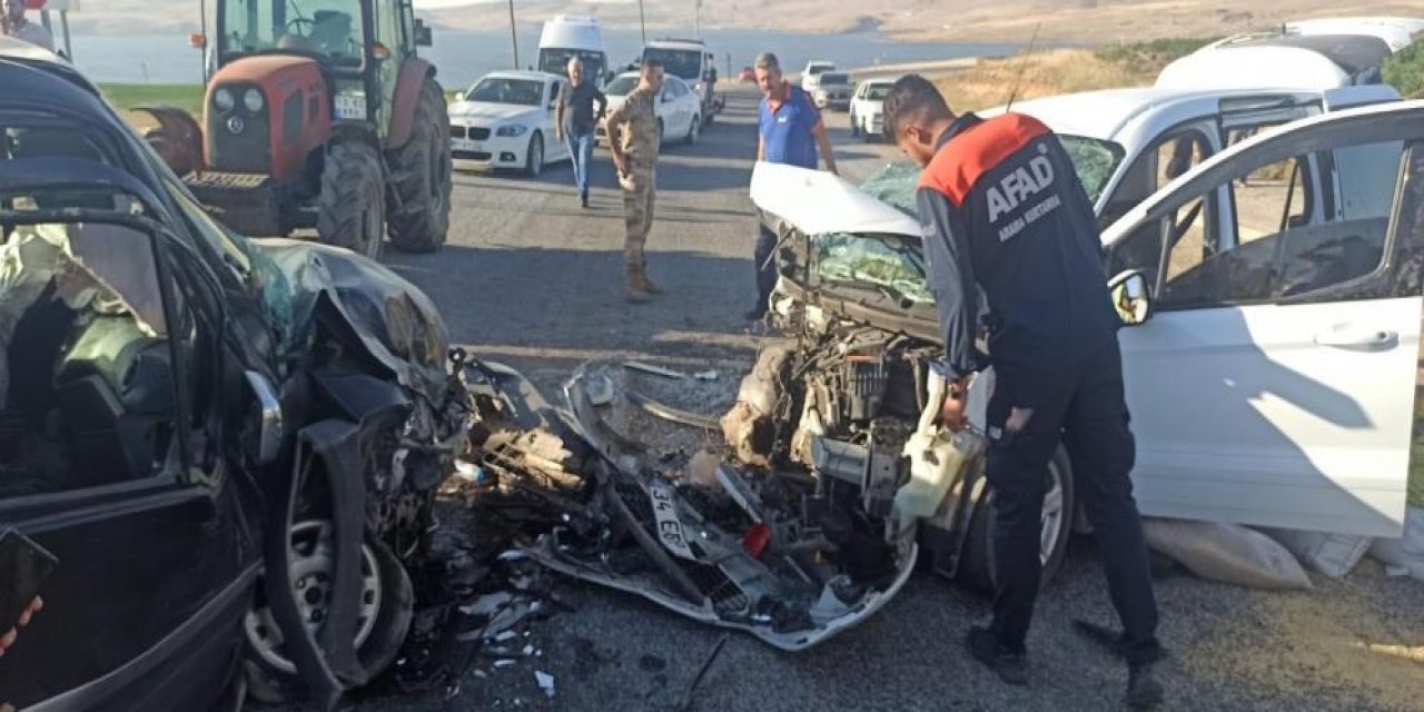 Bitlis’te feci kaza: 8 yaralı