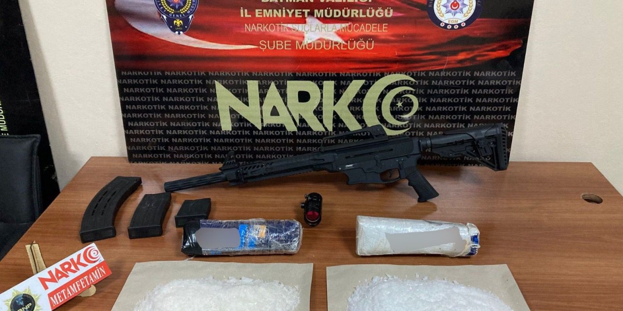 Uyuşturucu ve silah operasyonu