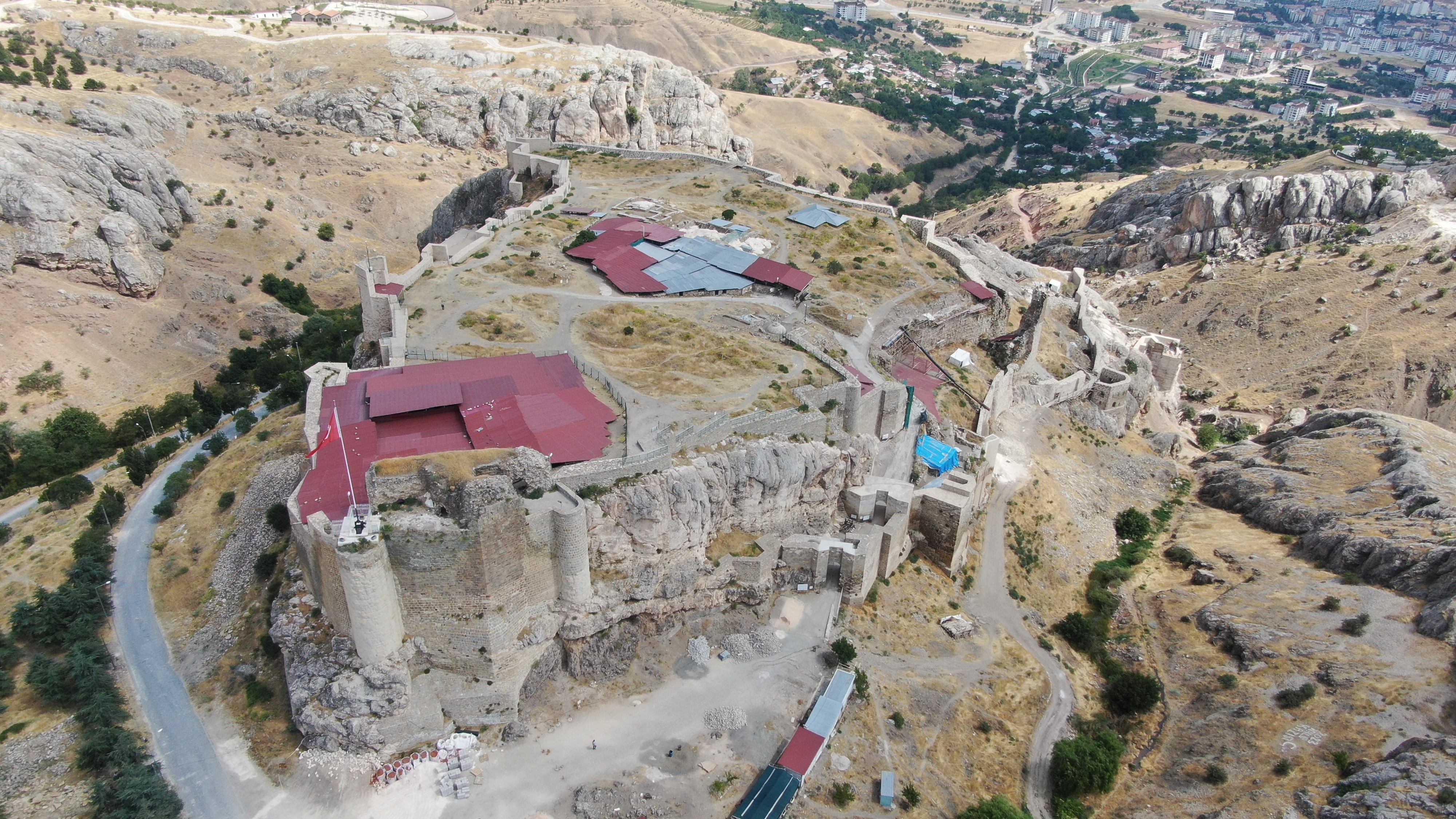 700 bin yıllık metal atölyesi keşfedildi