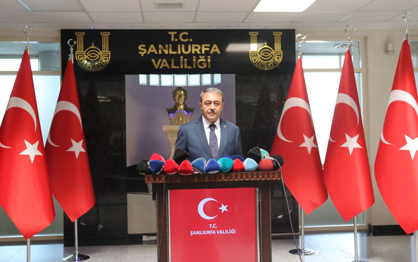 Vali Şıldak görevine başladı