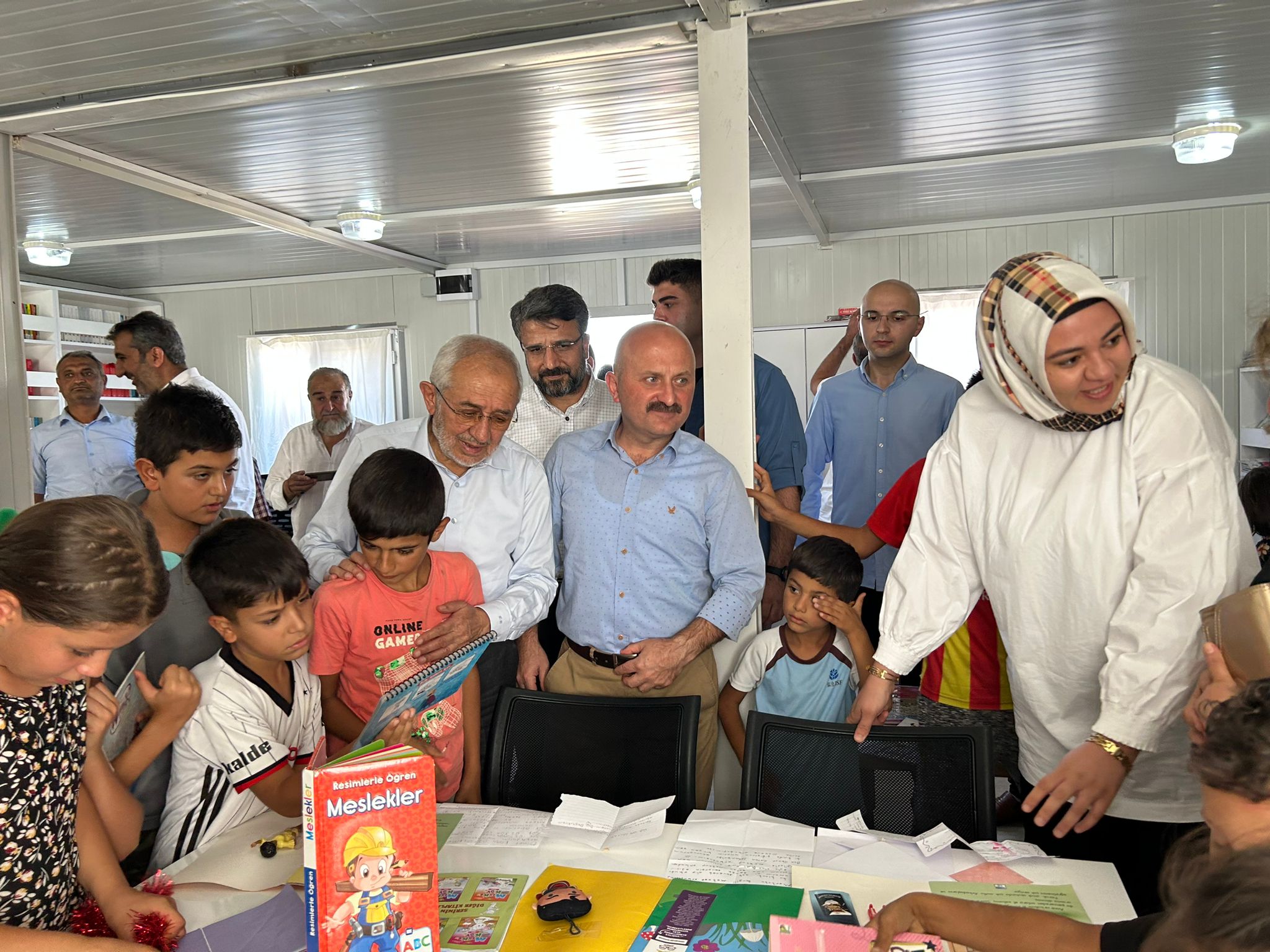 Adıyaman konteyner kente kütüphane