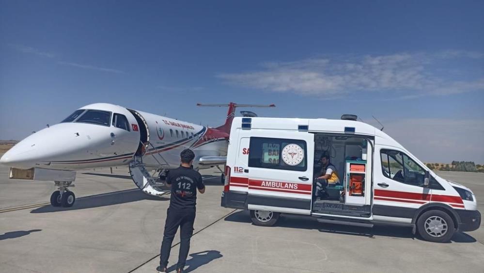 Hasta bebeklere uçak ambulans