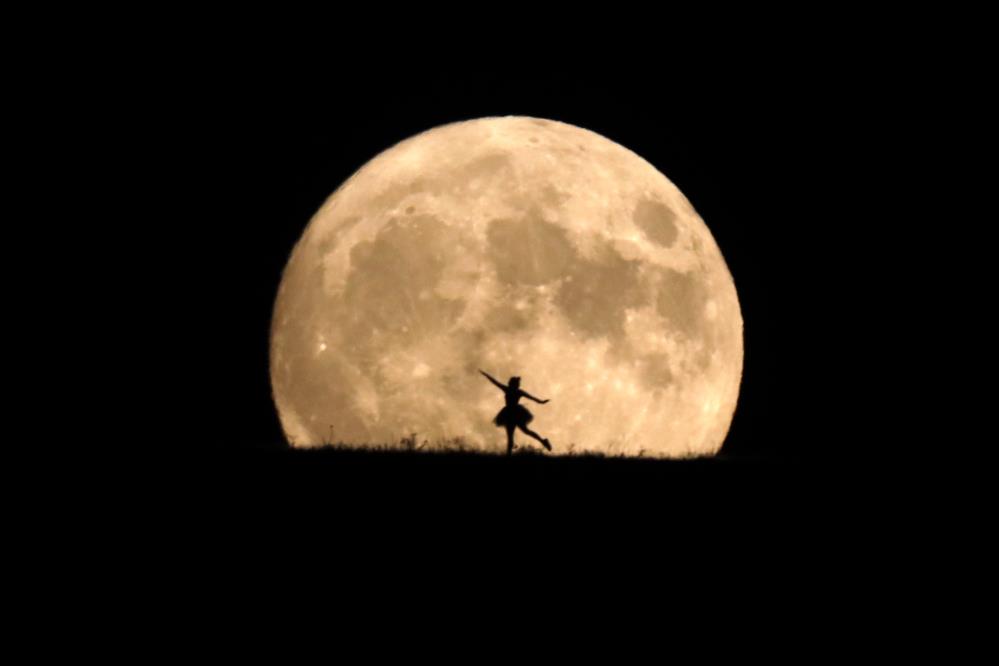 Bir ‘Süper Mavi Ay’ görüntüsü de Van’dan