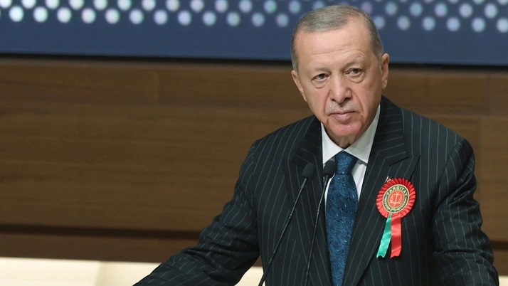 Erdoğan yeni anayasa işinde ısrarcı!