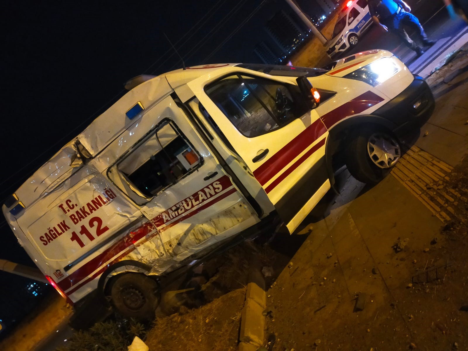 VİDEO - Diyarbakır’da kaza: 3 yaralı