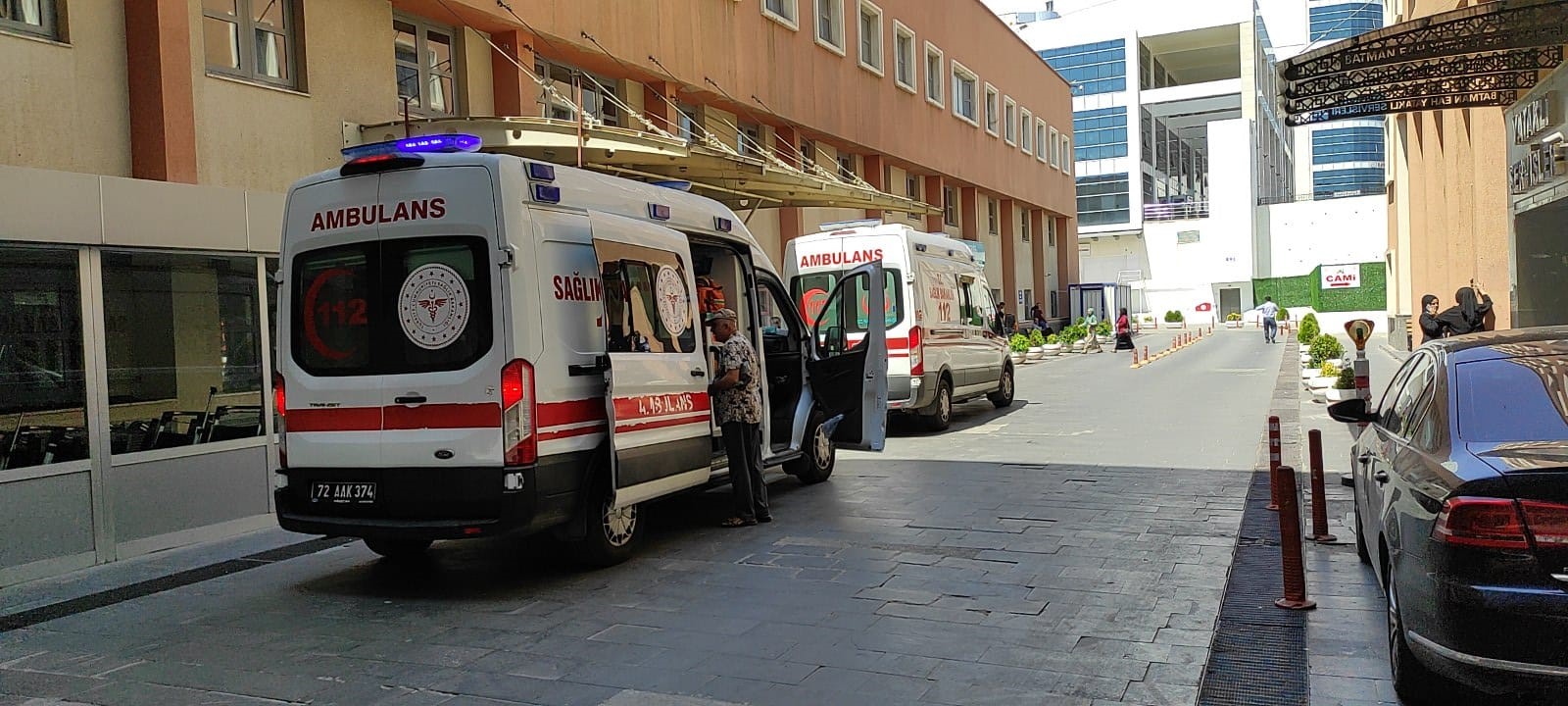 İş makinesinin altında kaldı, hayatını kaybetti