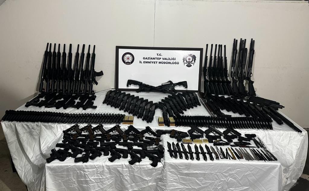 Gaziantep'te silah kaçakçılarına operasyon