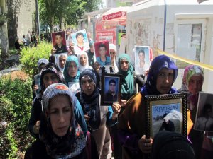 Eylemci ailelerden Erdoğan ve Öcalan’a mektup