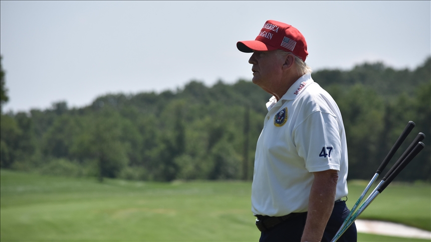 Trump servetine yaklaşık 3,6 milyar dolar fazla gösterdiğini iddia ettiler