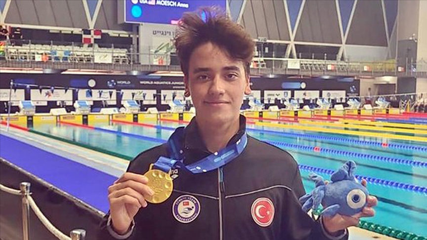 Milli yüzücü ikinci kez dünya şampiyonu oldu
