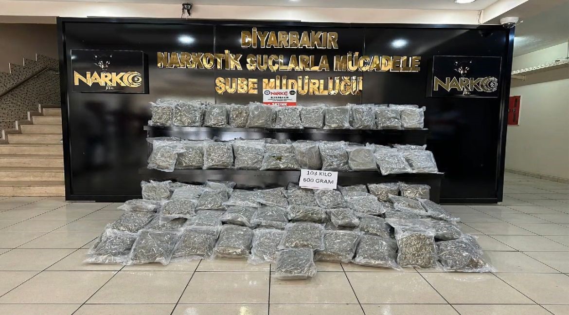 Diyarbakır'da uyuşturucu tacirlerine operasyon