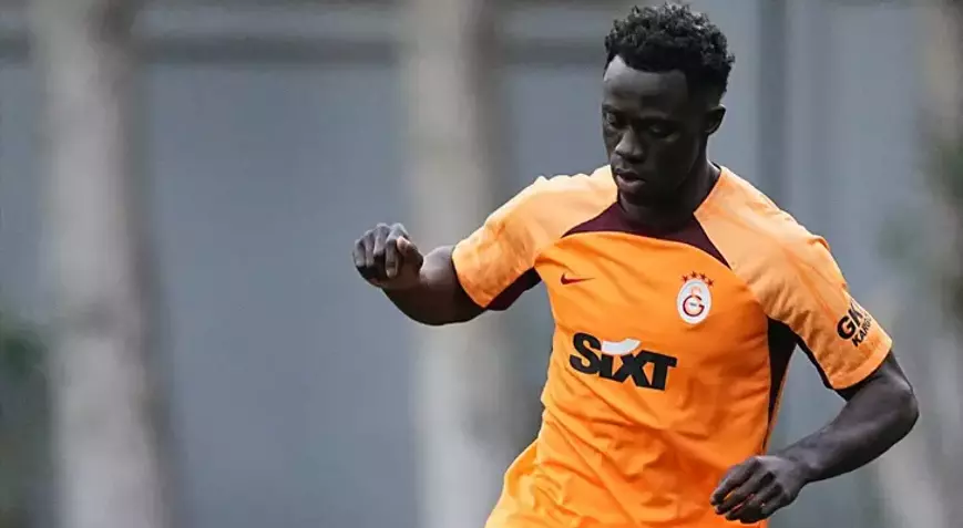 Galatasaray’da Davinson Sanchez, ilk antrenmanına çıktı