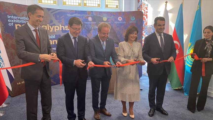 Hollanda'da Türk sergisi düzenlendi