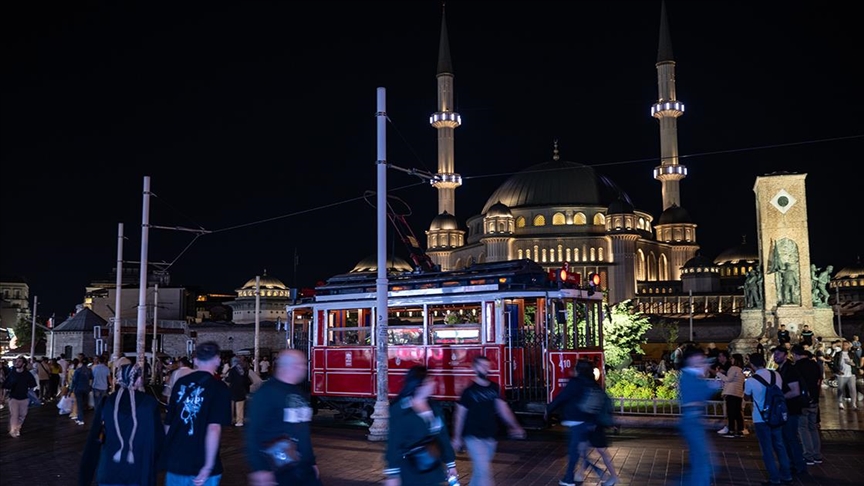İstanbul, 8 ayda 11,5 milyon yabancı ziyaretçi ağırladı