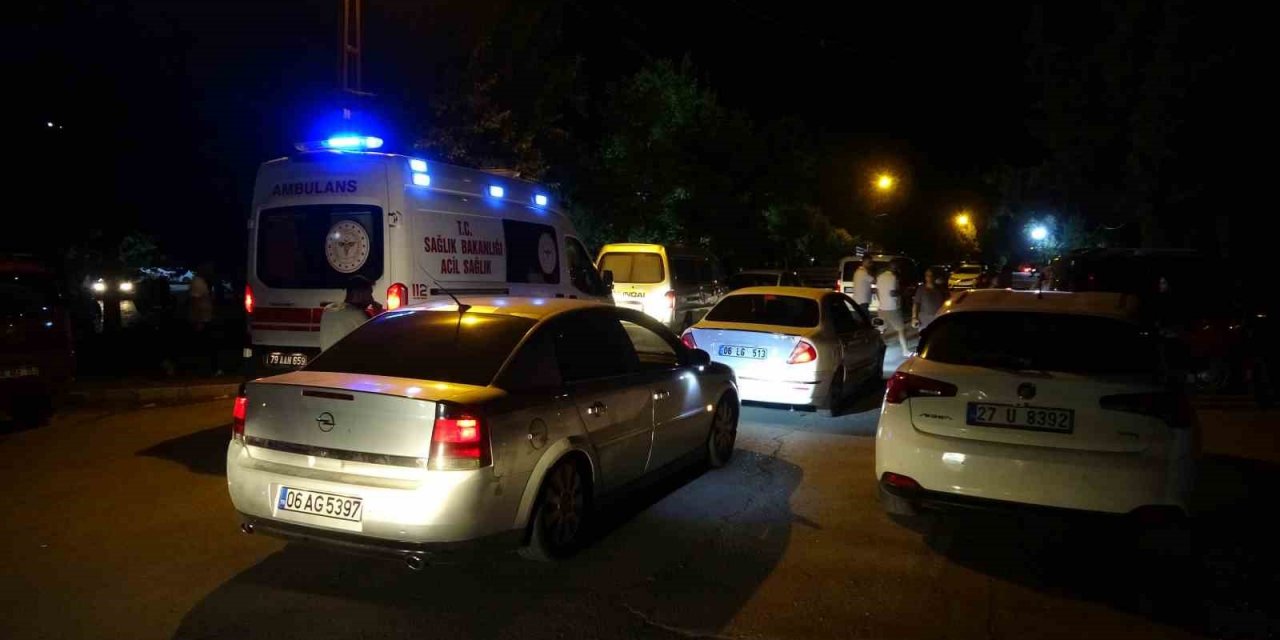 Polislere sıcak su dökerek saldırdı