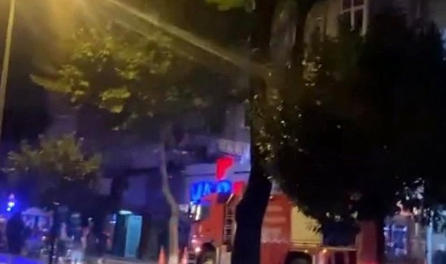 Balkondan kendi evine girmek istediği esnada sıkıştı