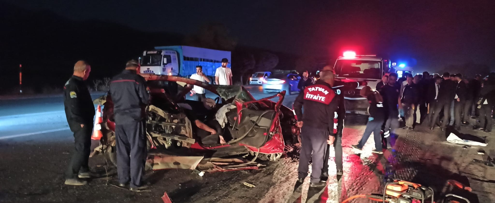 Tatvan'da trafik kazası: 1 ölü, 4 yaralı