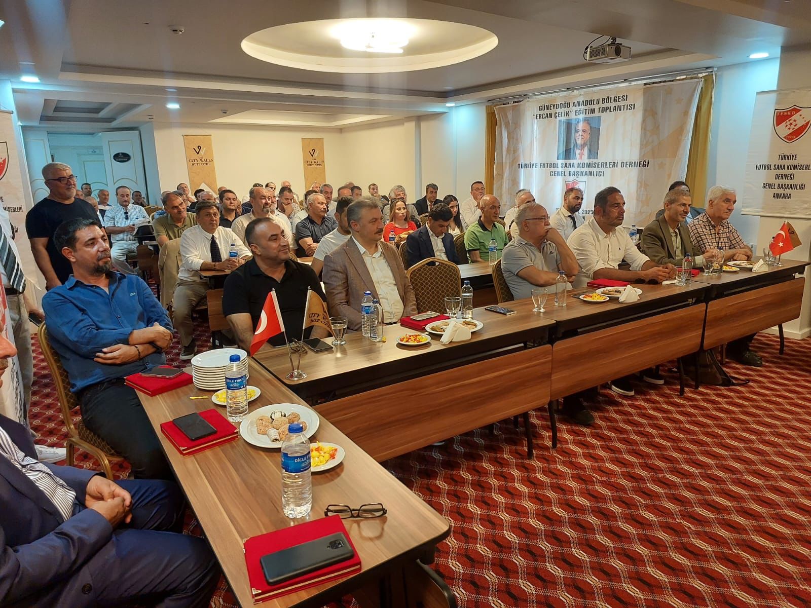 Diyarbakır’da saha komiserleri buluşması